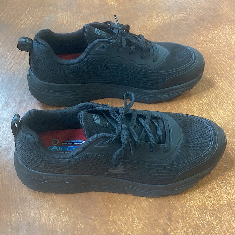 mens skechers size 10